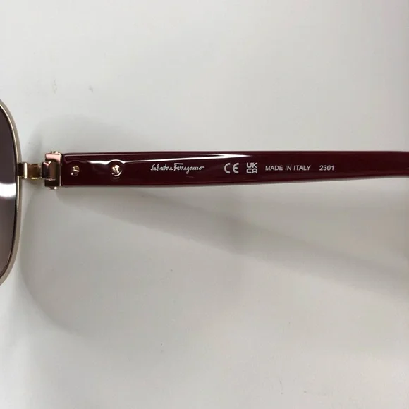 Salvatore Ferragamo Authentic Women’s Bordeaux Oversized Sunglasses ~ Brand New! - Picture 8 of 9